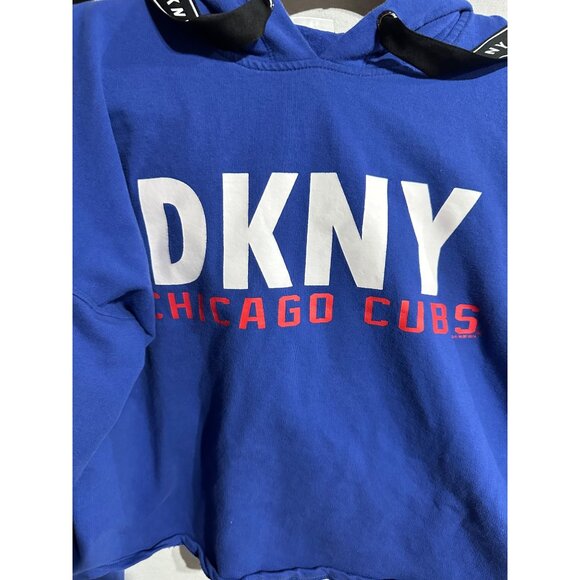 DKNY Chicago Cubs cropped hooded shirt - Picture 2 of 6